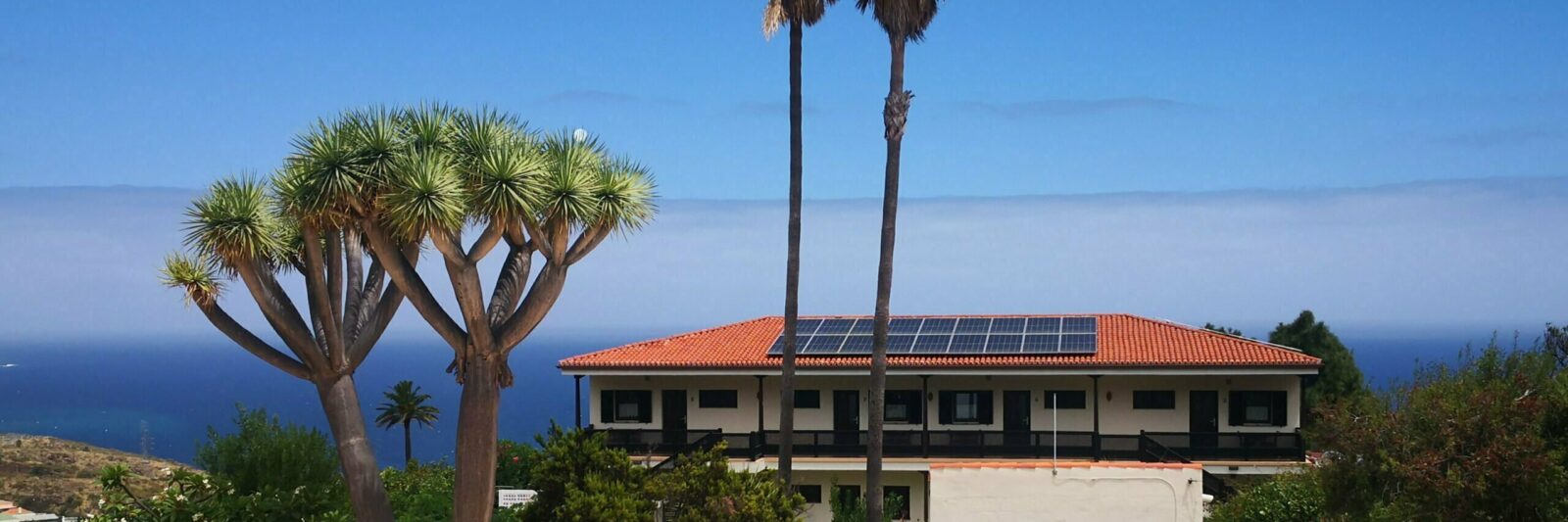 Photovoltaische Dachinstallation - Apartamentos Miranda
