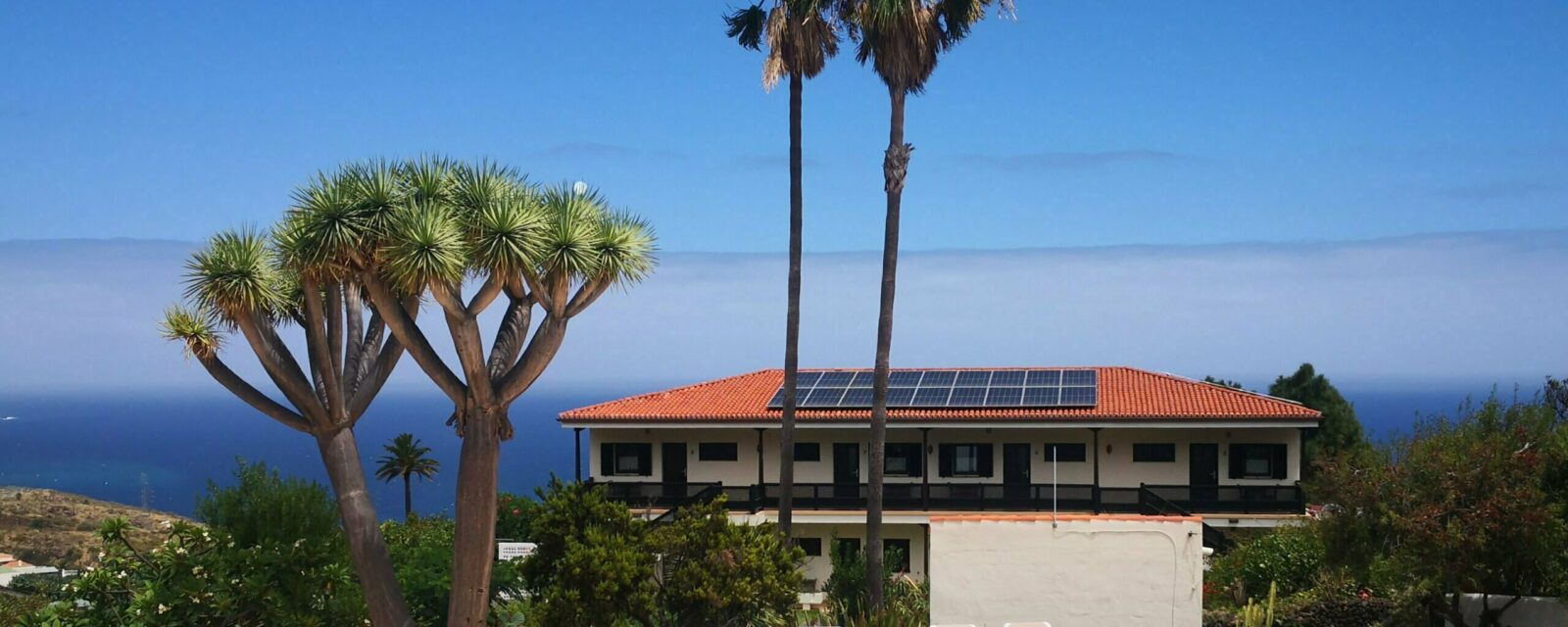 Photovoltaische Dachinstallation - Apartamentos Miranda